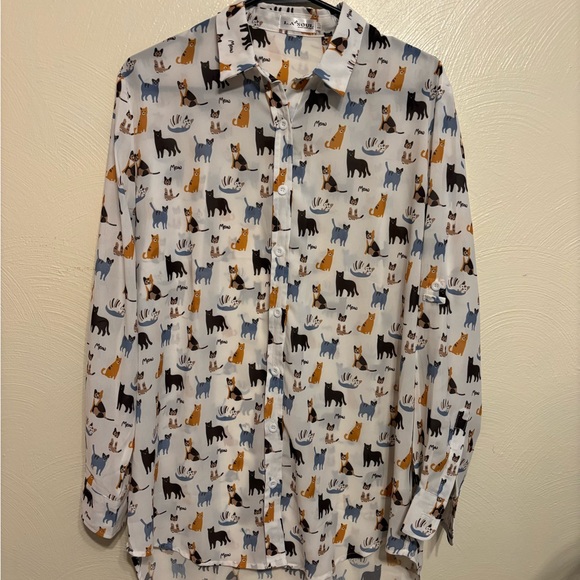 Chic Animal Print Button Down Shirt - Picture 1 of 8